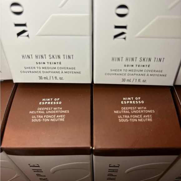 8 pack MORPHE Hint Of Espresso | Hint Hint Skin Tint - Picture 2 of 9